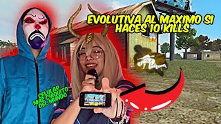 Jugando freefire con el celular mas pequeño del mundo por evolutiva al maximo 😱🔥 #freefire