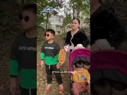 চম্পা পাগলির ললিপপ ? গাছে আটকে গেলো ?? Husband and wife funny video bangla #funny #trending #shorts