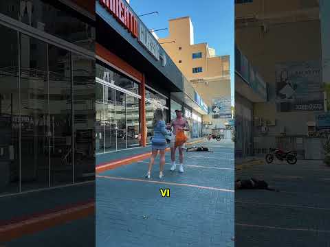 Eu salvei ela #humor #relaciomento #casal #casar #comedia #memes #comedy #viralvideo #shorts #fyp