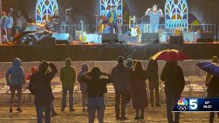 Champlain Valley Fair tries for square dancing world record, hundreds dance in the rain
