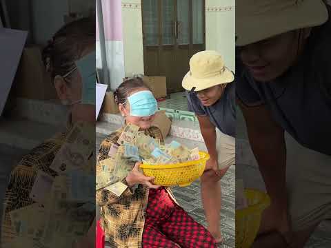 Bịt mắt hứng lộc #mytao #funny #familygames #games #giaitri #haihuoc #shorts #trending #windnet