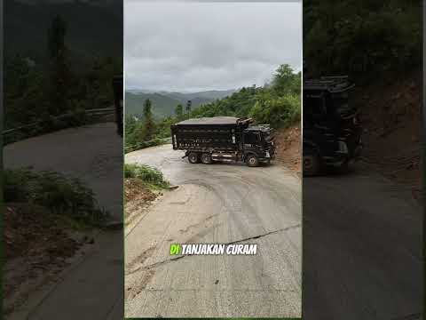 muatan berat lewat tanjakan ekstrim ?! ๐ฑ Gokil sih ini truk !