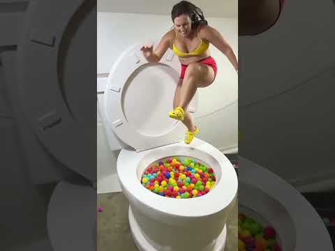 #pool #funny #comedy #poolparty #stitchtricks #funnyhumor #humor #toilet #comedyshorts #fakebody
