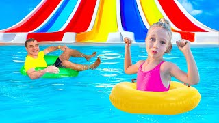 ¡Competencia acuática increíble! Nastya vs papá en el parque de agua