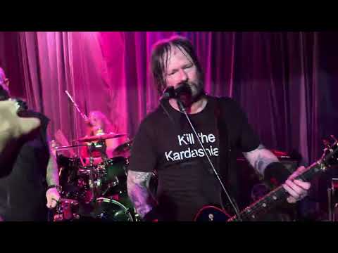 Exodus-The Toxic Waltz-Live @ Mabuhay Gardens-San Francisco 5-30-26
