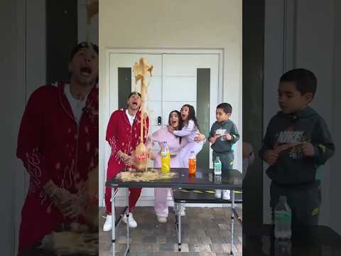 Llegó hasta el techo 🤯 #kimberlyloaiza #kimloaiza #shortvideo