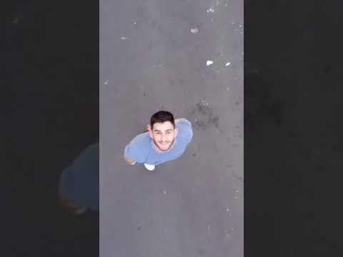 QUEM É BAIXINHO NÃO TEM UM DIA DE PAZ KKKKK #Shorts