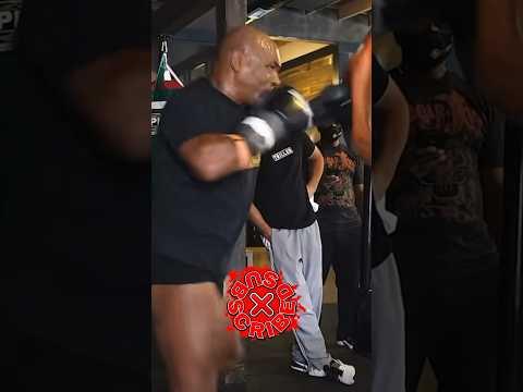 Mike Tyson still got that heavy blow 🤯💫🔥 #boxingjourney #boxing #legendaryboxer #miketyson #tyson