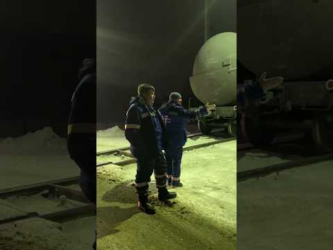 Скорой не дают проехать полная версия