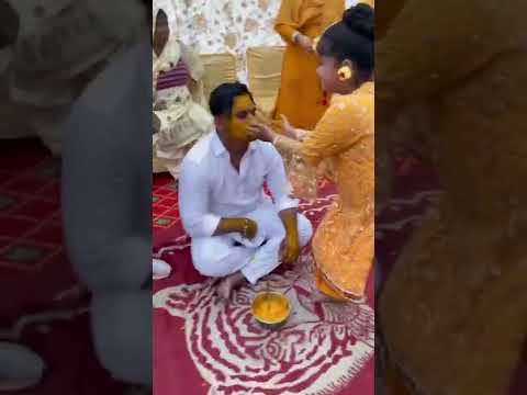 Bhai ki haldi mai masti đđ #sisters #comedy #haldiceremony #haldi #sadikaalvi