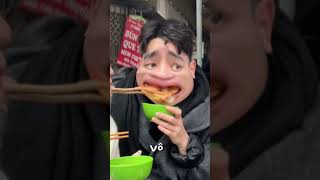 Bánh tôm ở đây dù dầu đen nhưng ngon không chịu được