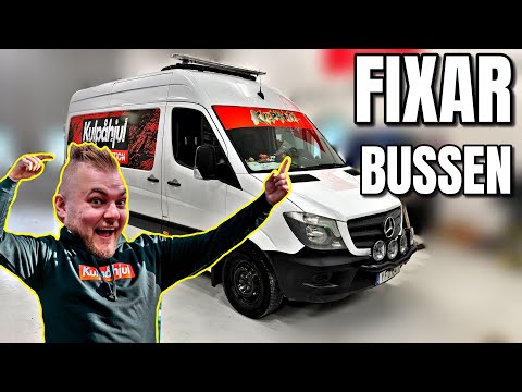 SÄTTER FET WRAP PÅ VÅRAN KULPÅHJUL RACEBUSS - [VLOGG #696]