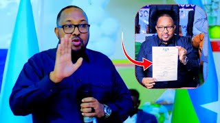 Madaxweyne Firdhiye oo Saxiixay Dastuurka Rasmiga ah ee Maamulka Waqooyi Bari Somalia.