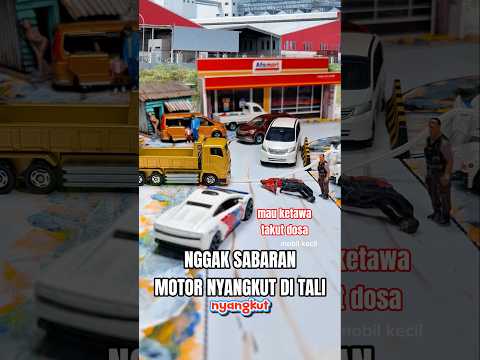Nggak Sabar Nunggu Evakuasi : Motor Kontal Nyangkut Di Tali.