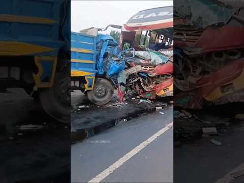 ঢাকা-চট্টগ্রাম মহাসড়কে এমন ঘটনা প্রতিনিয়তই ঘটতেছে Dhaka Chittagong highway road 😭