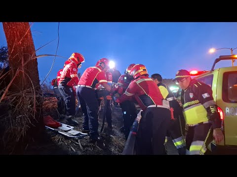 Bus extraurbano cayó al río bajo Puente Belice