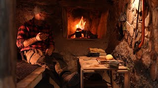 Bushcraft: Cordwood cabin, winterizing, repairs, building a chimney, making blackberry jam
