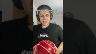 SÜREKLİ TOP PATLATAN ADAM