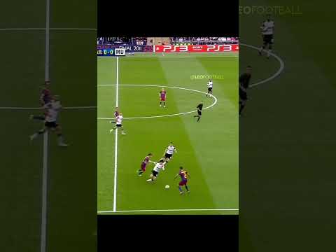MESSI Y DANI ALVES JUGANDO COMO EN EL BARRIO