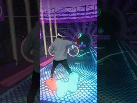 Boogie down in VR 🕺✨ #dancedash #vr #feetsaber