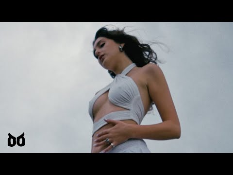 Alis Costea feat. ‪@CRISSBLAZINY &nbsp;- Simplu, dar complicat &nbsp;(VIDEOCLIP OFICIAL)