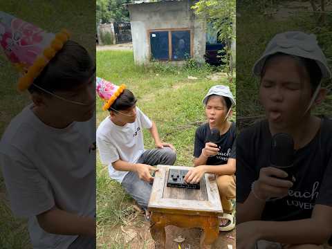 Funny song 😂#funny#Shorts#fyp#funnyvideo