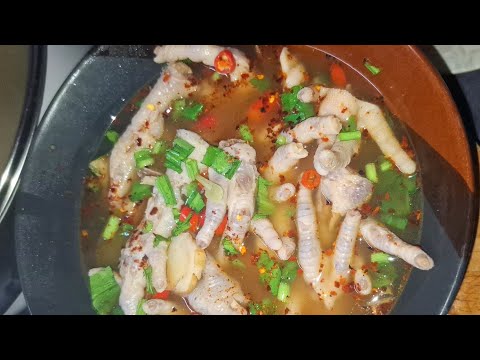 ต้มแซ่บซุปเปอร์ตรีนไก่แซ่บหลายจ้า