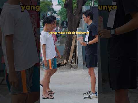 Dengan sekuat tenaga...