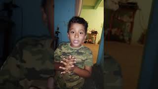 Christopher y su explicación de como hacer pay de manzana