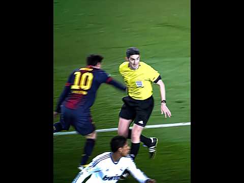 Messi vs Madridista Referee 😈