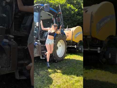 Пресуємо солому😁🚜🥰👧#tractor #farming #agriculture #agriculture #farm #agri #agro #farmer