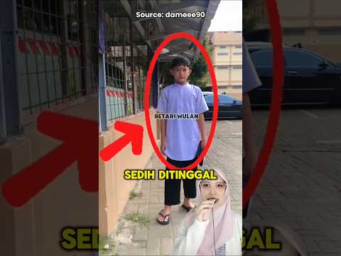 Santri ganteng menangis sedih ditinggal ibu dan ayah