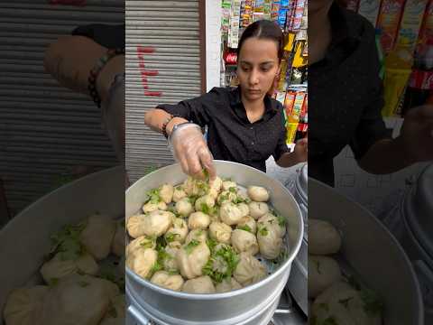 Hardworking Girl Selling Momos 😍❤️ #humanity #trending #smile #youtubeshorts