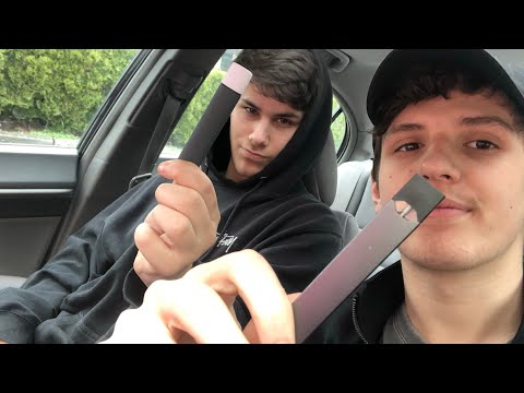 JUUL Vs. STLTH