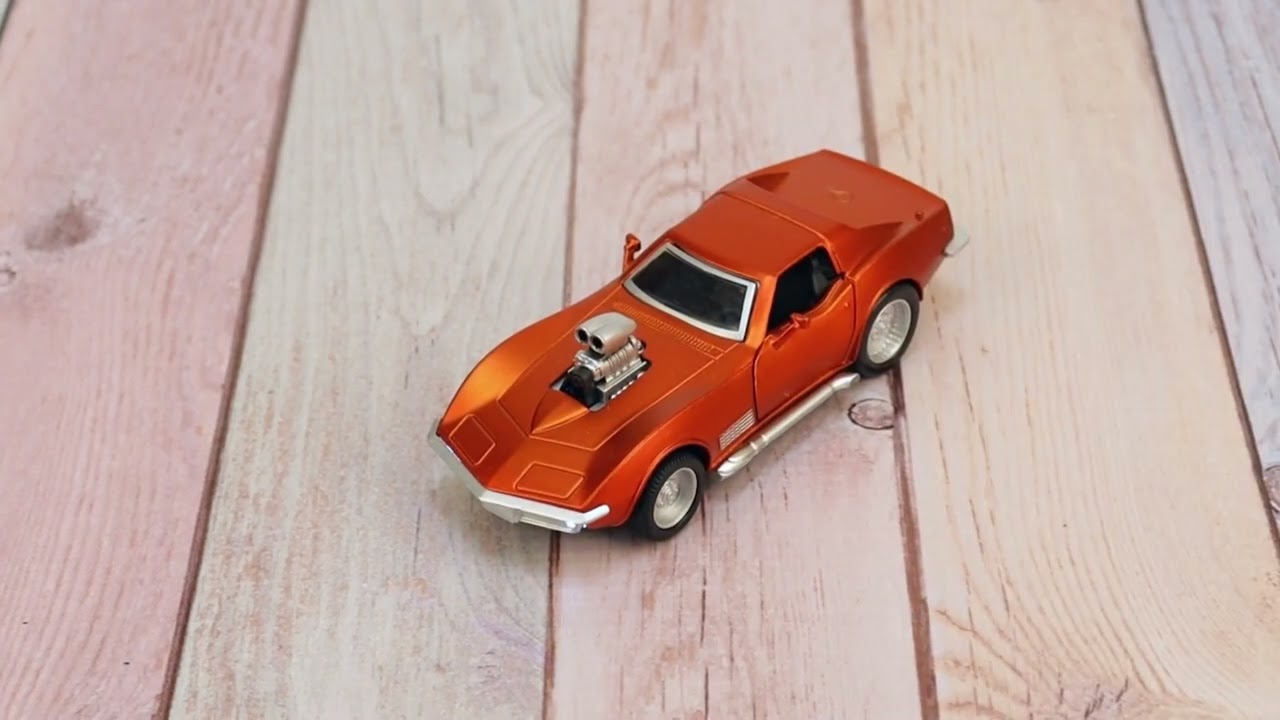 Автомобиль гоночный раритетный kings toy инерционный световые звуковые эффекты металлический оранжевый  - видео Автомобиль гоночный раритетный kings toy инерционный световые звуковые эффекты металлический оранжевый  - видео