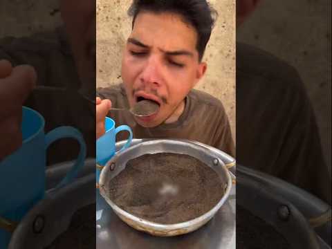 Nekat Mukbang Pasir, Ternyata Influencer ini Punya Alasan Tersendiri😢