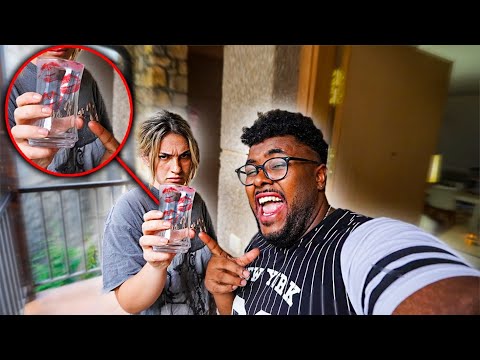 LE HE SIDO INFIEL A MI NOVIA!! BROMA PESADA!! *ENTRA UNA CHICA A MI CASA*