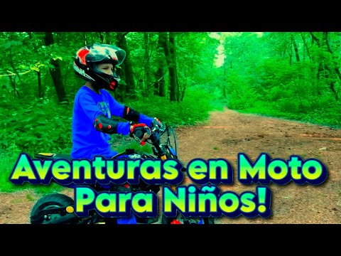 Den monta y juega en una motocicleta! | Aventuras en Moto para Niños!