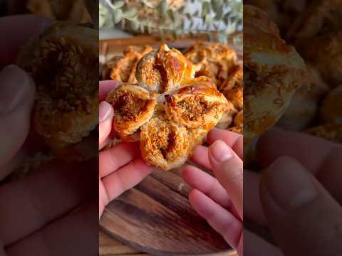 Patatesli çiçek milföy😍#food #tarif #globalcuisine #pratiktarifler #recipe #cooking #milföybörek