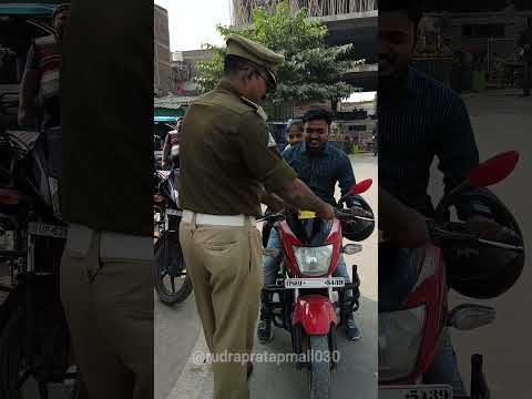 प्यारी बच्ची नाम अनुष्का ।।#meetup #shorts #shortsfeed #anushka #trafficawareness