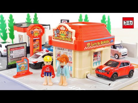 初のサウンド付き新トミカタウン！ ドライブスルーバーガーショップ ／ Tomica town
