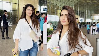 Fatima Sana Shaikh Spotted At Mumbai Airport