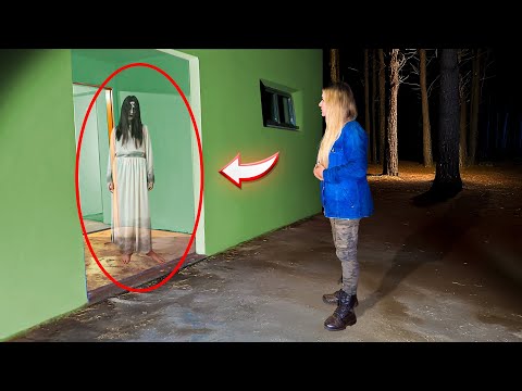 ESTÁ E A PROVA DO SOBRENATURAL ESPÍRITO APARECEU NA PORTA - SPIRITBOX