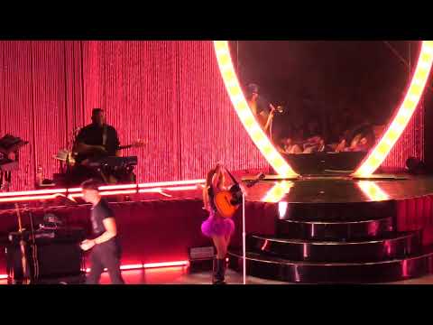 Sabrina Carpenter - how many things - Roadrunner, Boston, MA 5-9-23
