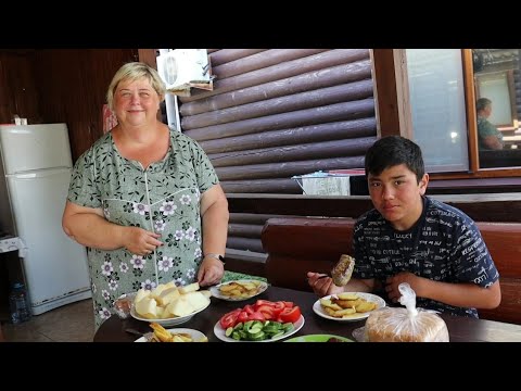 Обед по заявке мужа. Море немного не спокойное