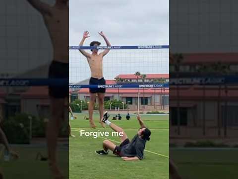 Bro knew he was done for #comedy #volleyball #game #grass #haikyuu #funny #set