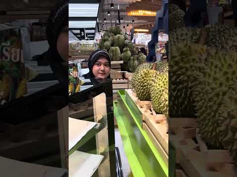 থাইল্যান্ড ডুরিয়ানের দাম মালয়েশিয়ার চেয়ে বেশি কিন্ত মজা কম । Durian fruit of Thailand