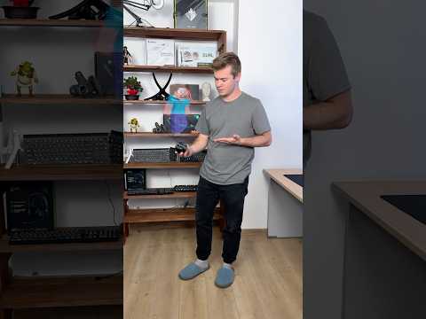 🤯Это настоящая голограмма? Проверяю необычный 3д вентилятор