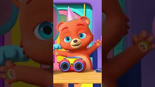 The ultimate Musical Chairs battle! 🪑CoComelon Nursery Rhymes & Games #shorts