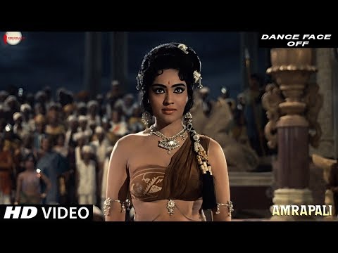 Vyjayanthimala&#39;s Dance Face Off | Amrapali | HD Video | Sunil Dutt | Shankar - Jaikishan